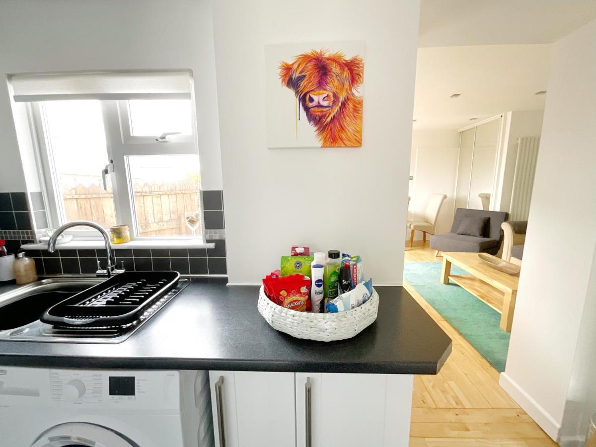 White Eden - Explore Cornwall From A Comfy Central Appartment St Austell Buitenkant foto